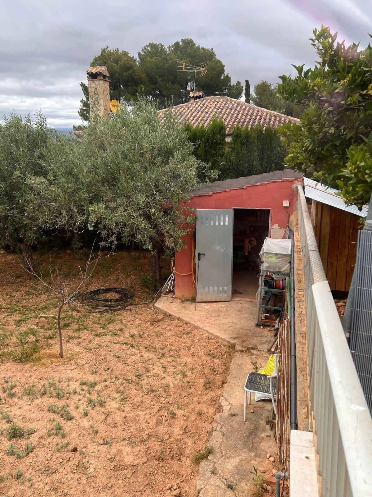 Villa te koop in Lliria