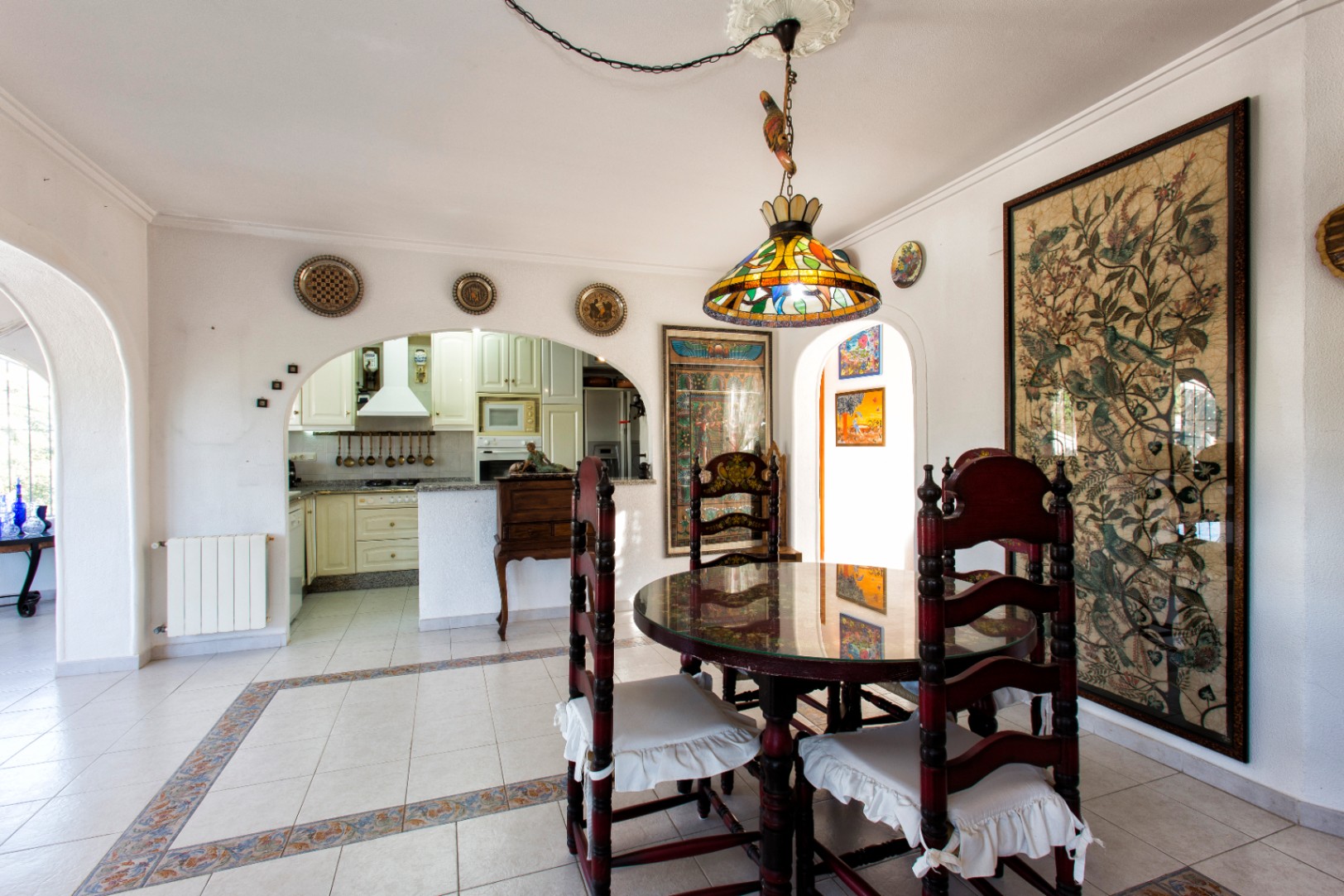 Ruime traditionele villa met zeezicht en gastenverblijf in Benissa