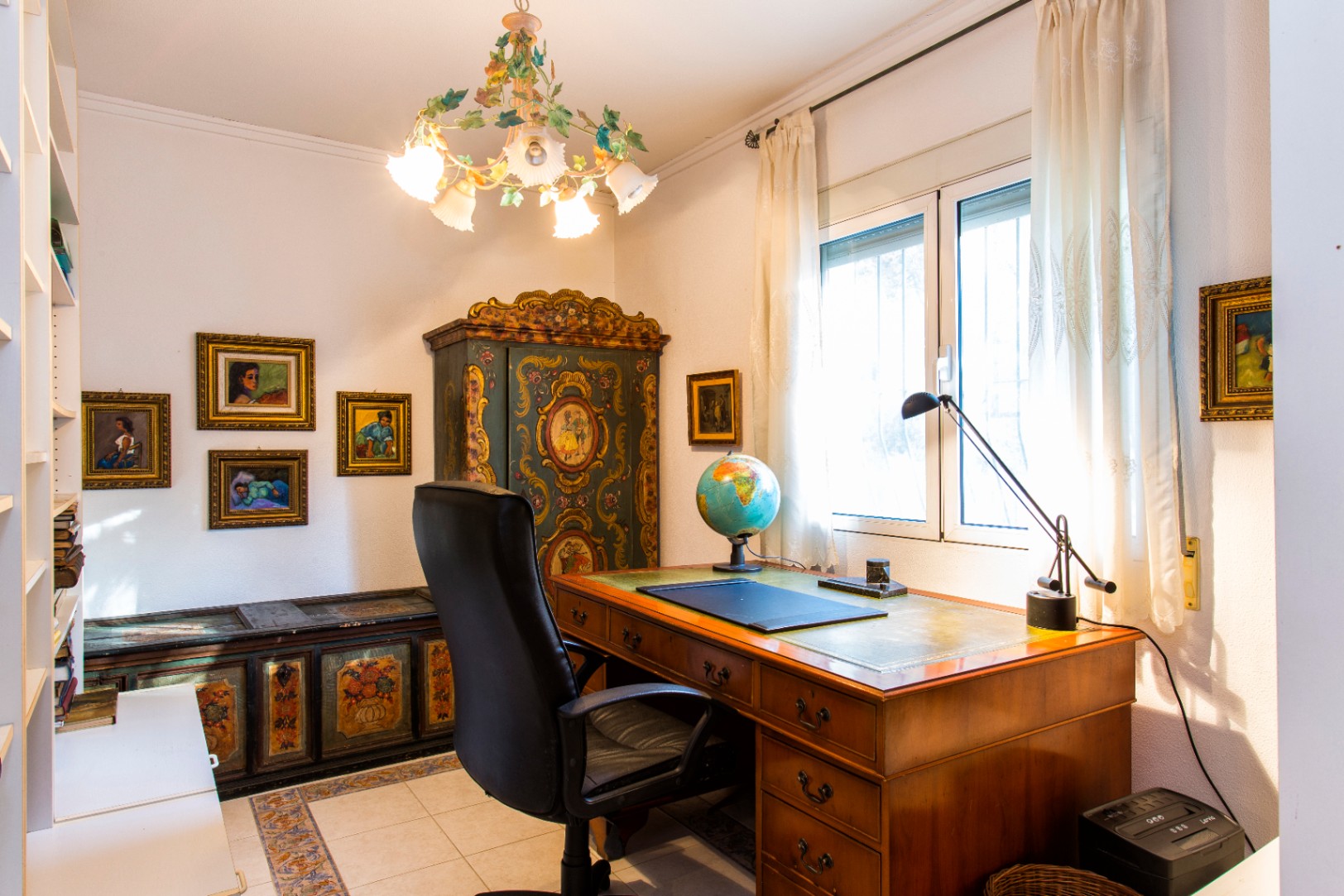 Ruime traditionele villa met zeezicht en gastenverblijf in Benissa