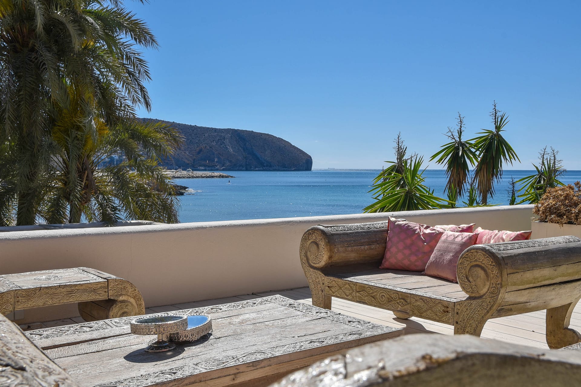 Ultieme strandvilla direct aan het strand in Moraira