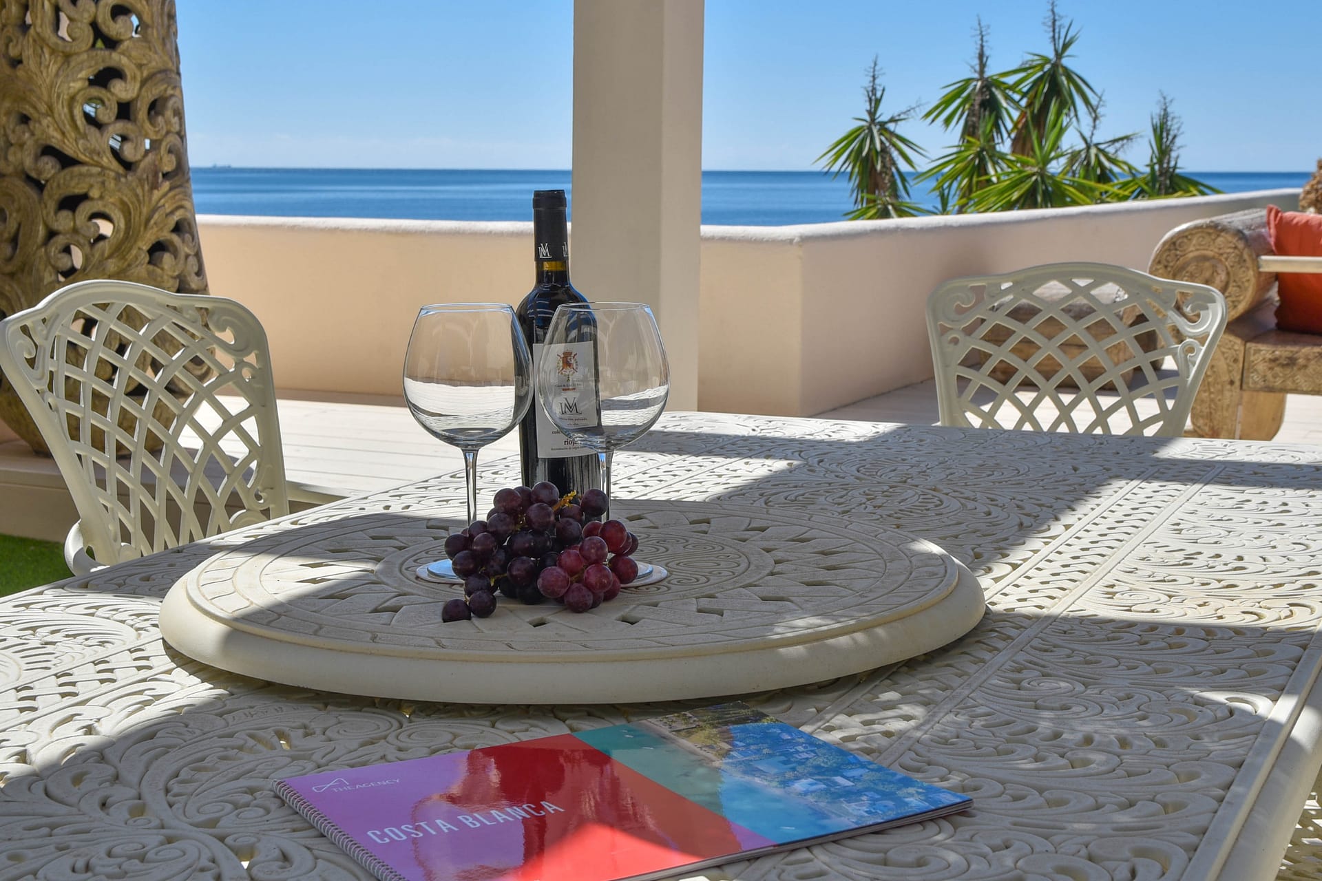 Ultieme strandvilla direct aan het strand in Moraira
