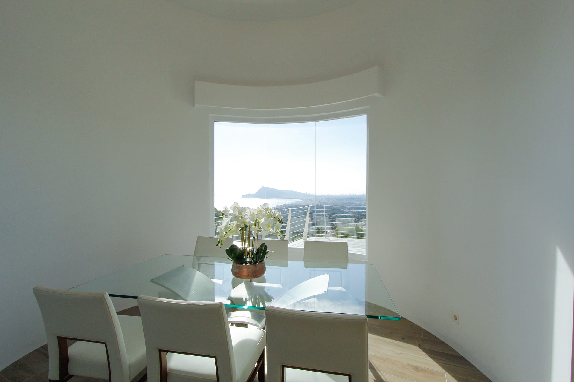 DP-70-TAALT2700-11 Architectonisch meesterwerk met infinity pool in Sierra de Altea