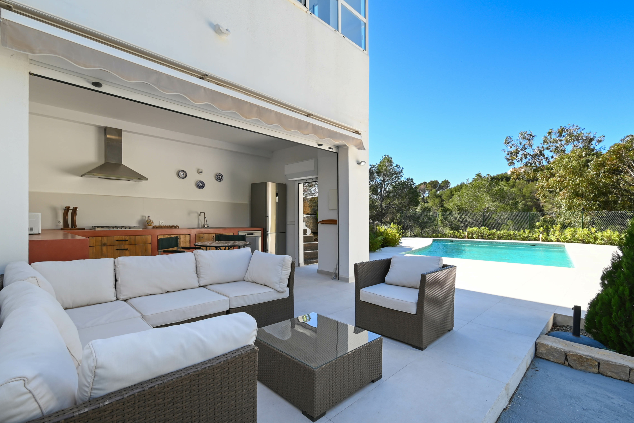 DP-70-TAALT2785-19 Gerenoveerde luxe villa aan de golfbaan in Altea
