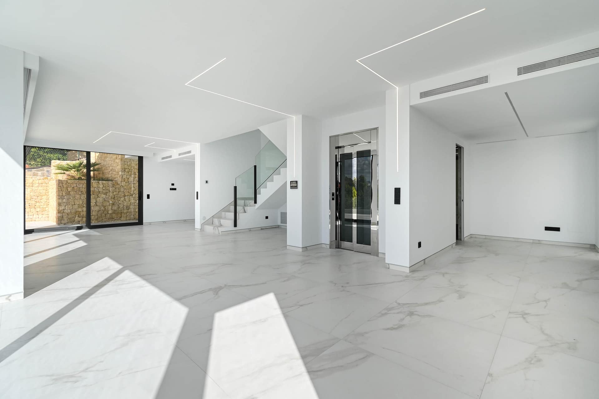 Uitzonderlijke nieuwbouwvilla met panoramisch zeezicht in Altea