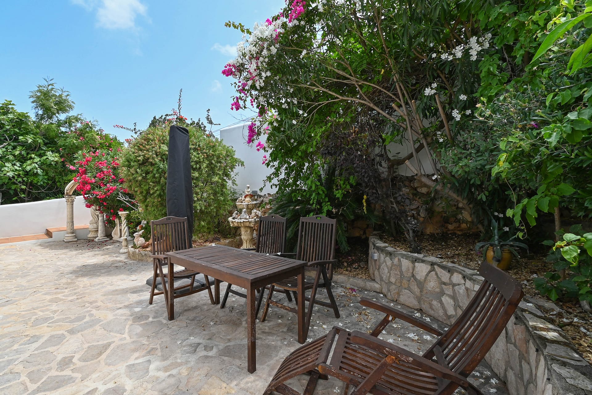 DP-70-TADEN8015-20 Luxe villa met zeezicht en privé zwembad in Denia