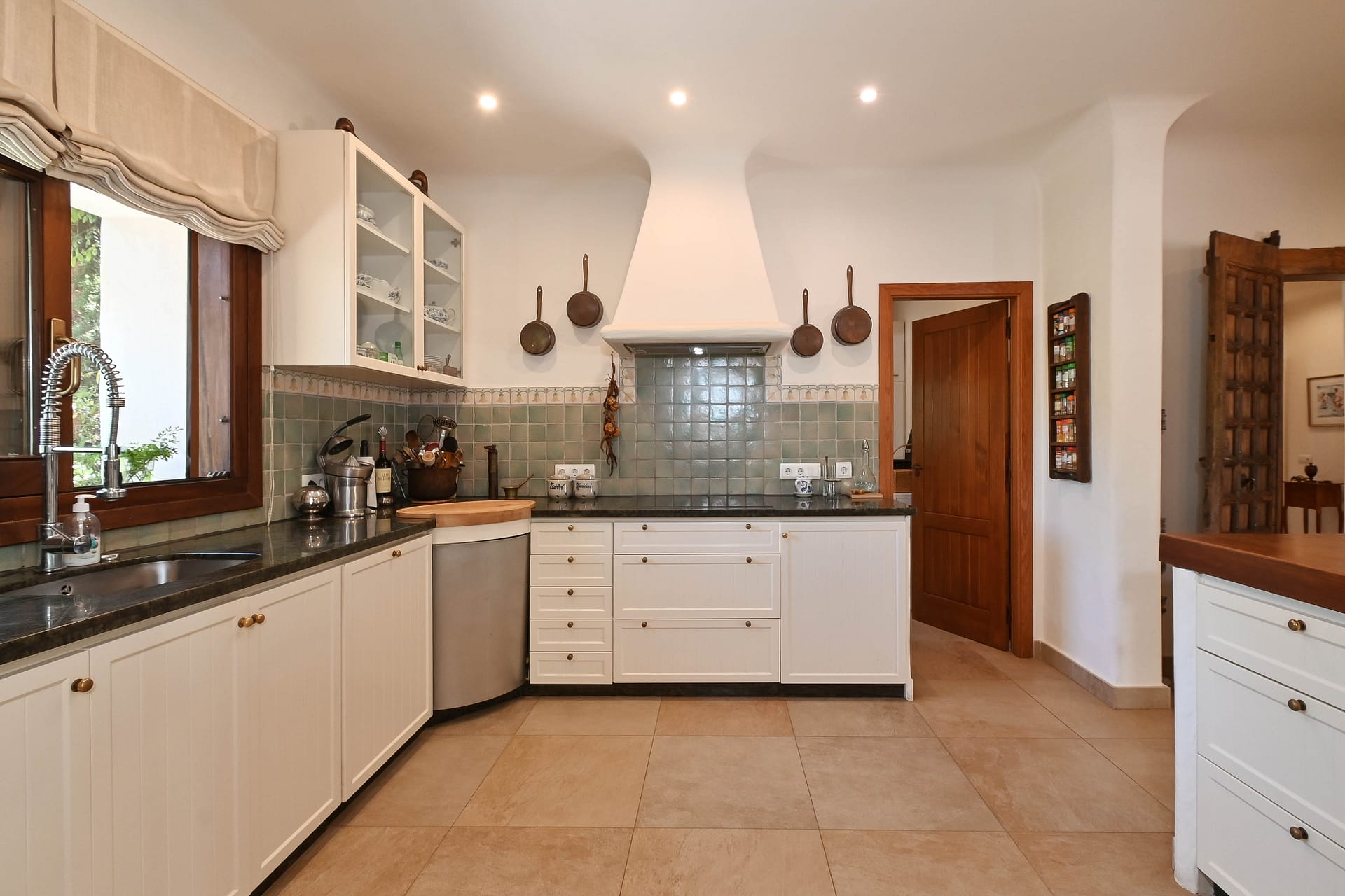 Authentieke mediterrane villa op rustige locatie in Javea