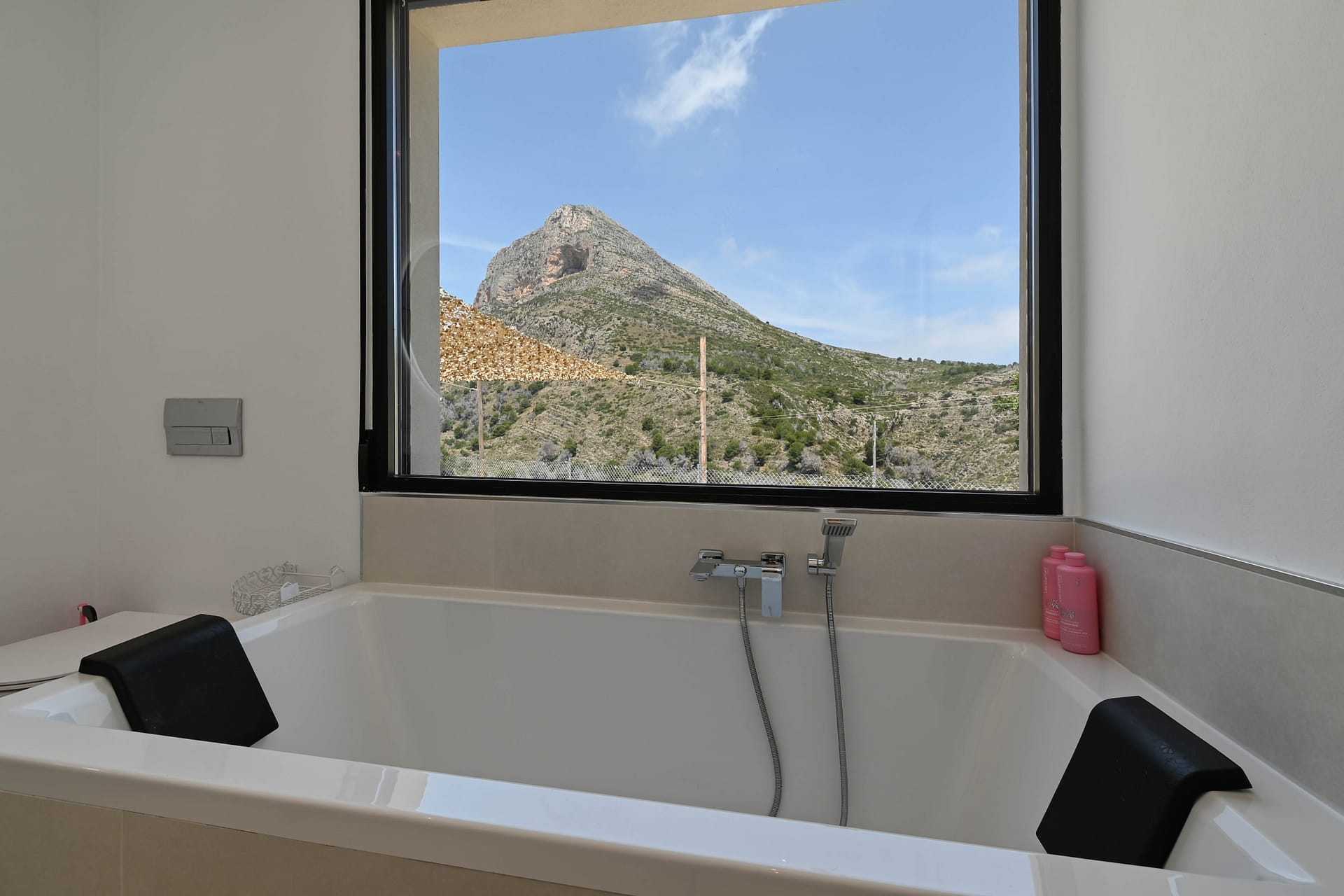 Spectaculaire mediterrane villa aan de voet van de Montgo in Javea