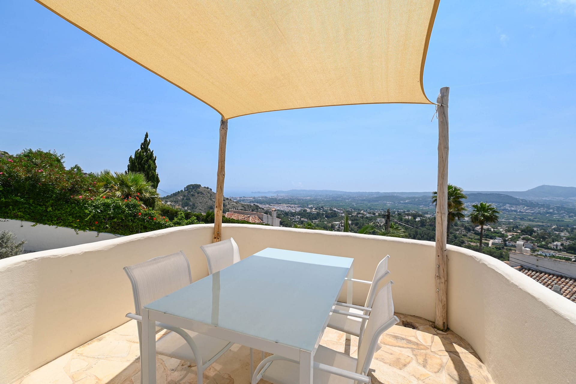 Spectaculaire mediterrane villa aan de voet van de Montgo in Javea