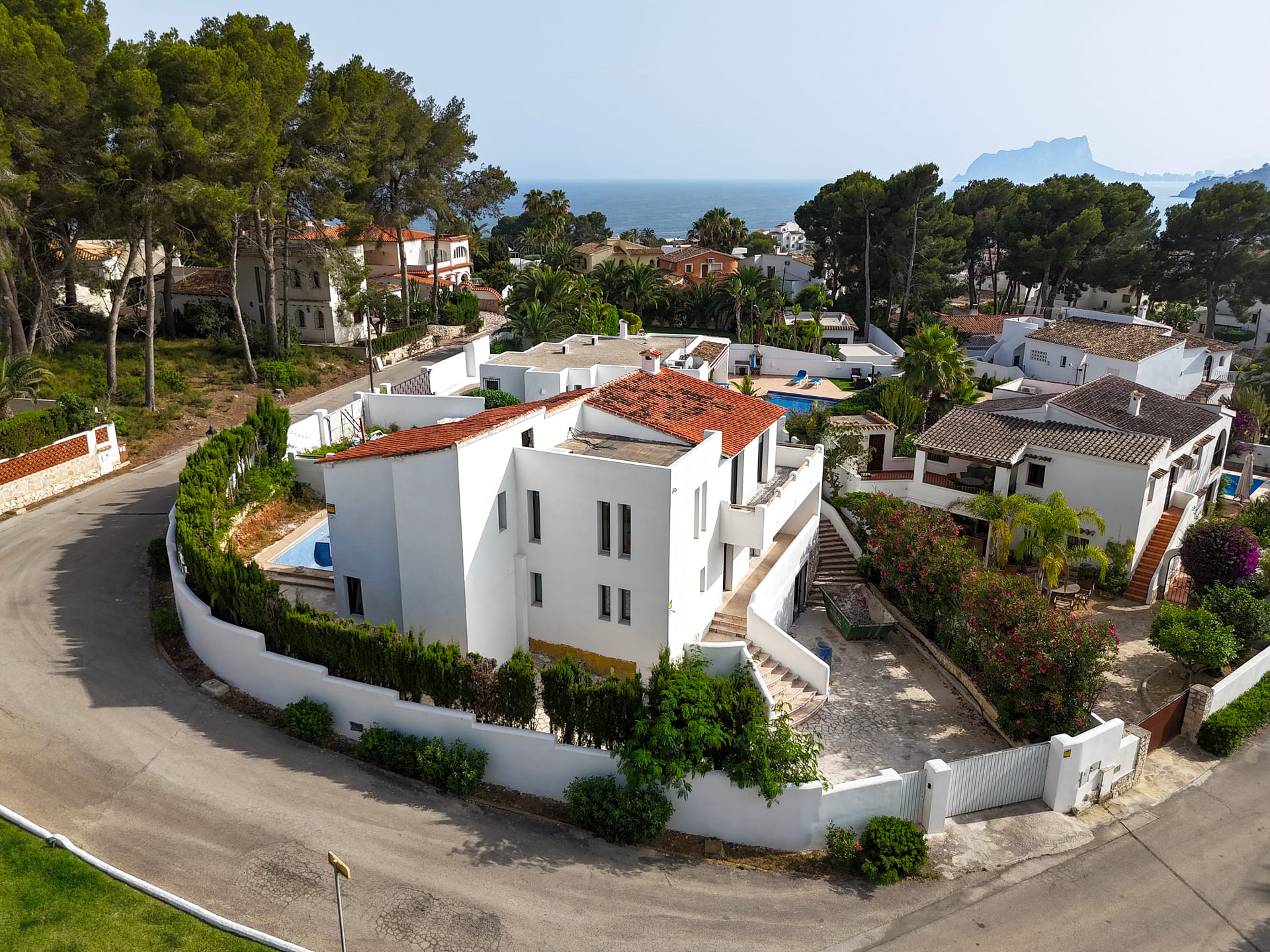 Volledig gerenoveerde villa in aanbouw op toplocatie in Moraira