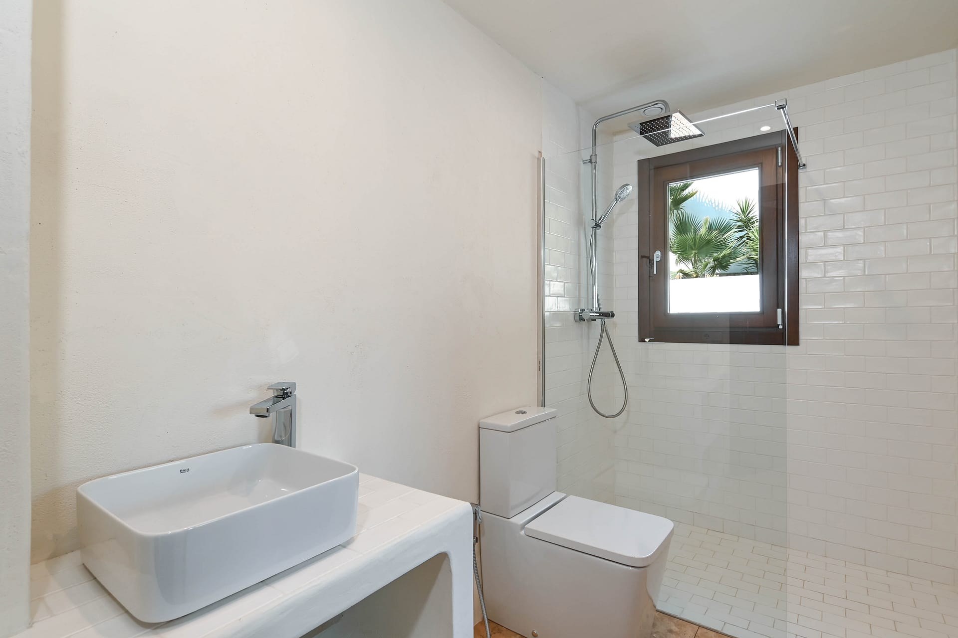 DP-70-TAMOR1564-14 Schitterende unieke eerste lijns villa met lift in Moraira