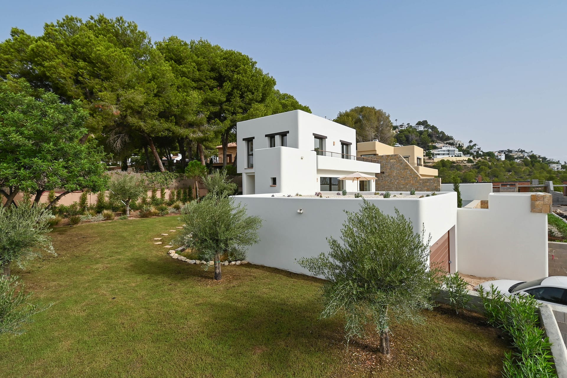 Elegante villa in afgesloten gemeenschap in Moraira