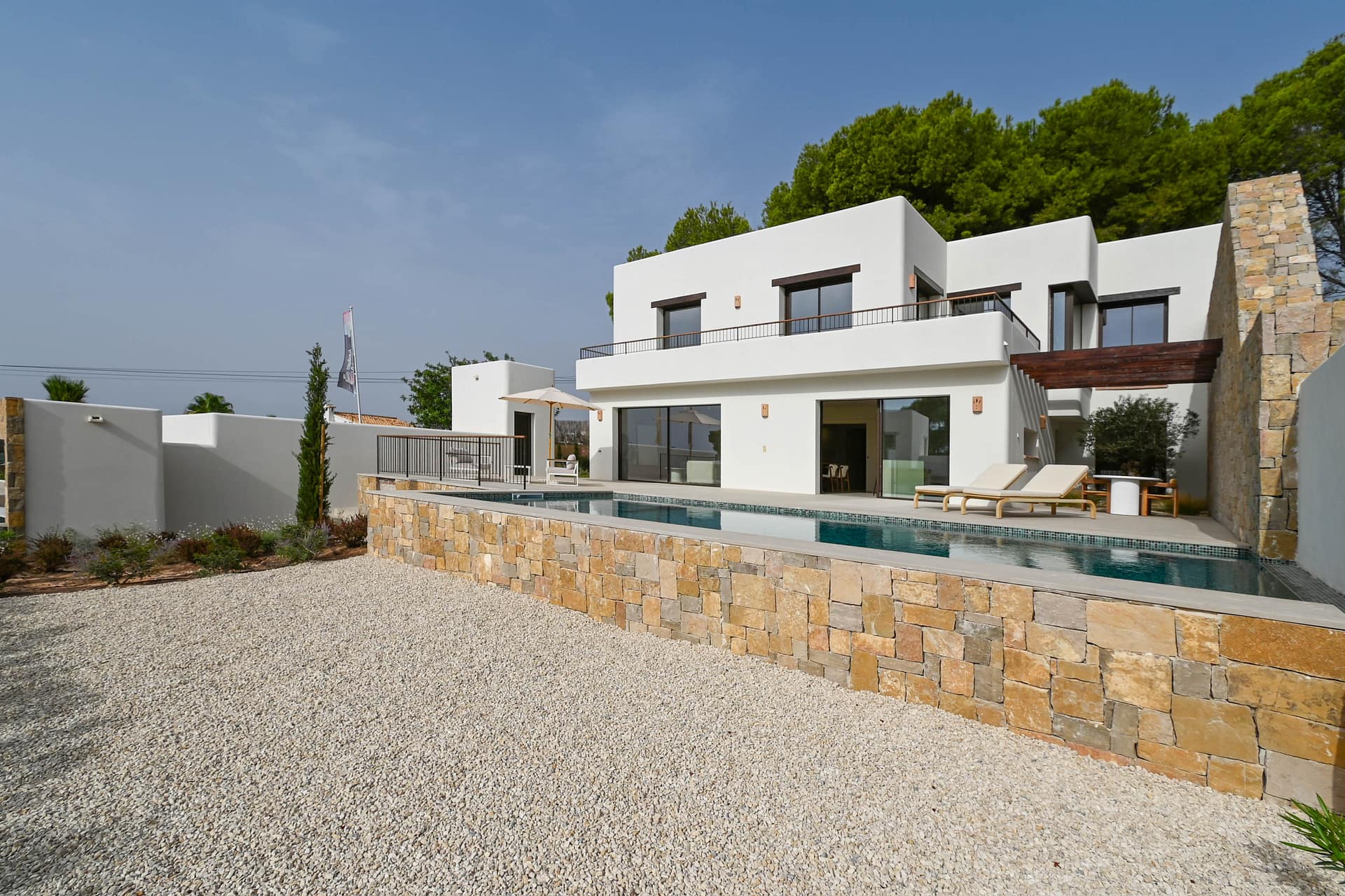 Elegante villa in afgesloten gemeenschap in Moraira