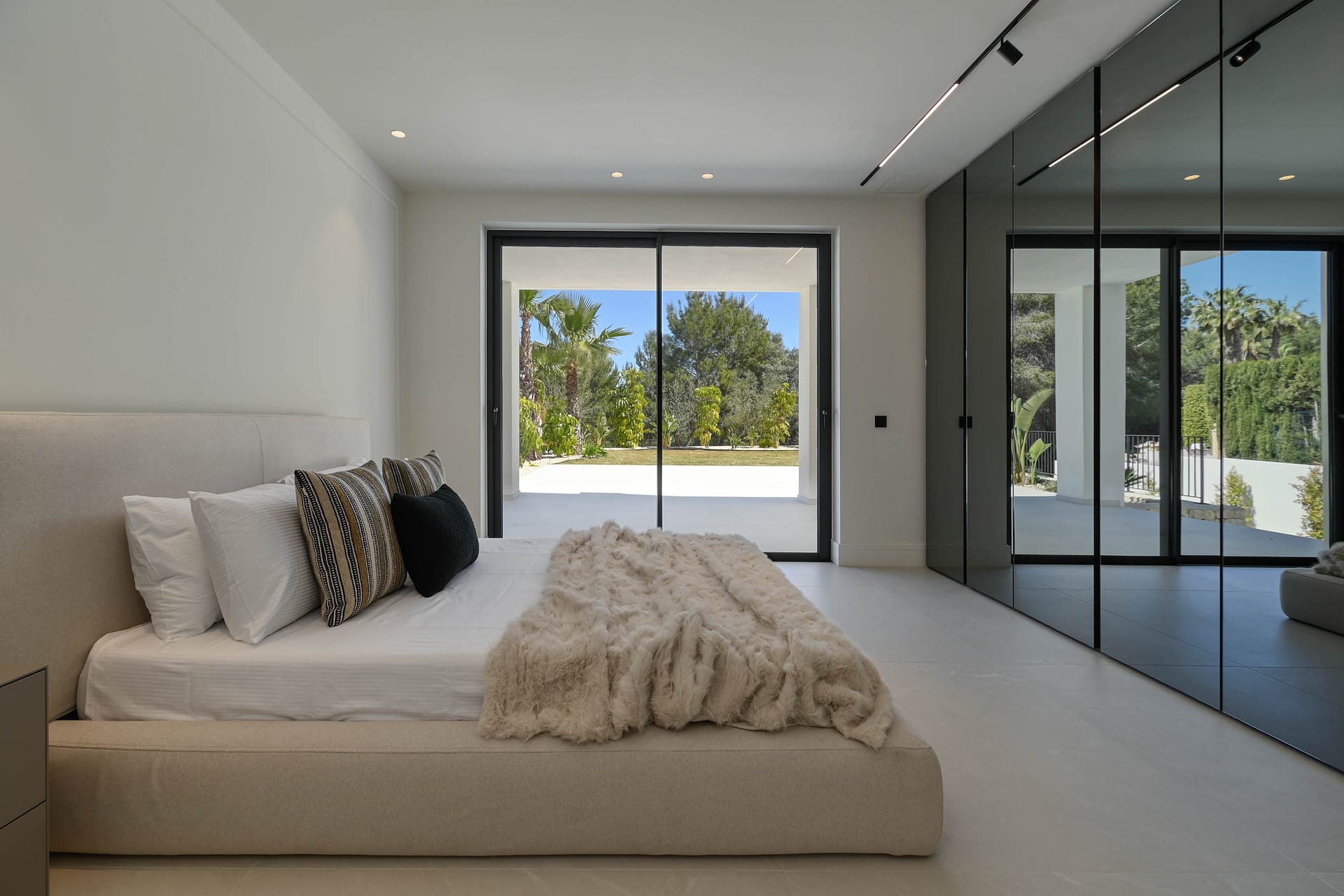 Luxe moderne villa op loopafstand centrum Moraira