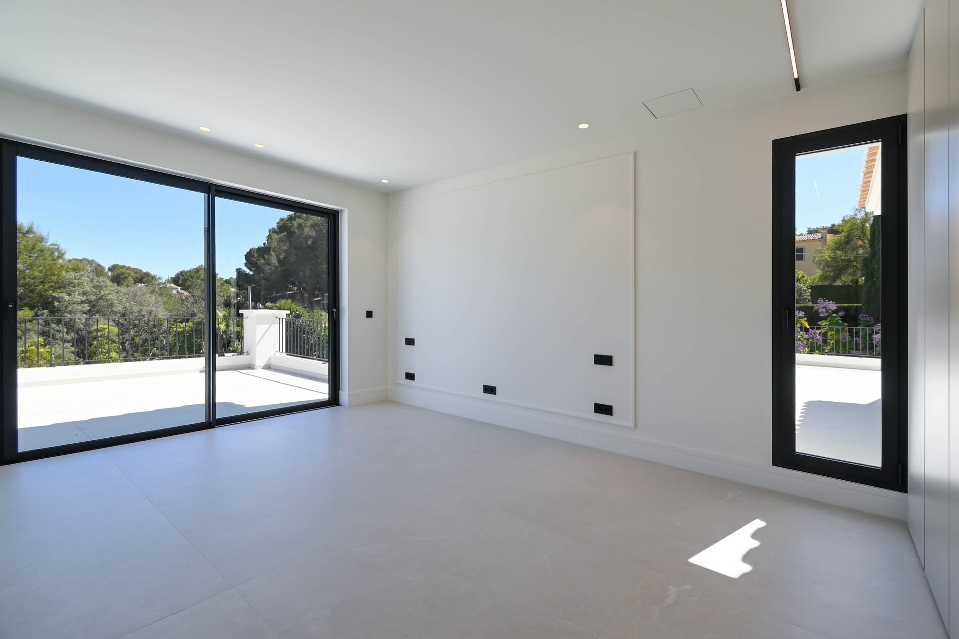 Luxe moderne villa op loopafstand centrum Moraira