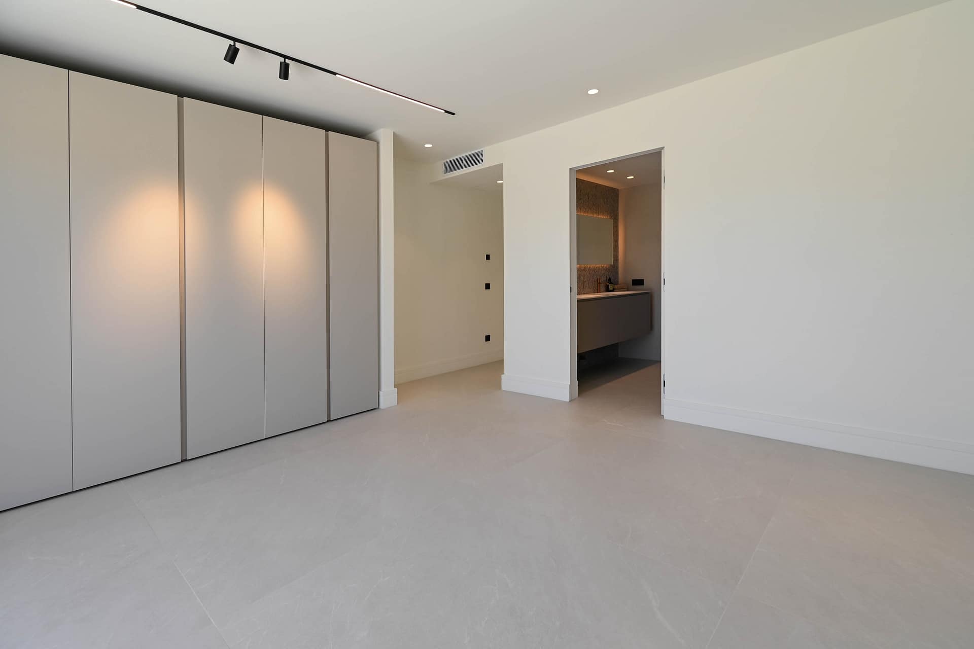 Luxe moderne villa op loopafstand centrum Moraira