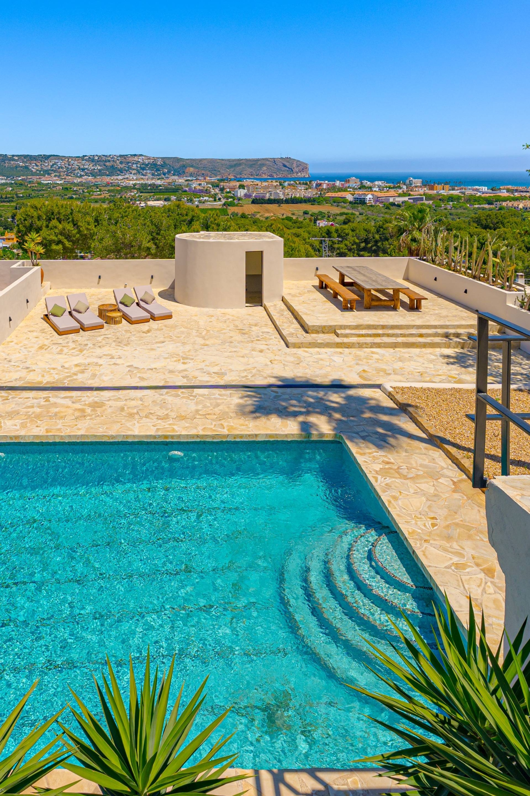 Gerenoveerde traditionele villa met privé zwembad en panoramisch zeezicht in Javea