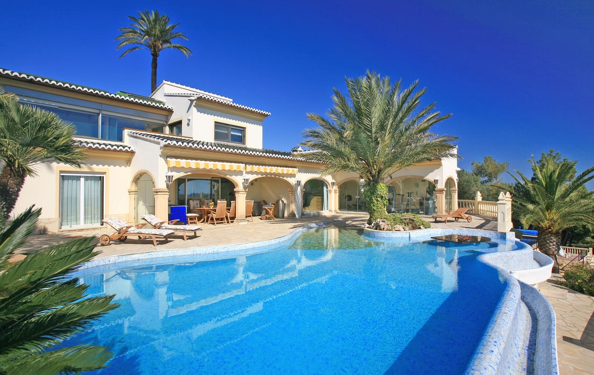 Luxe mediterrane villa met spectaculair zeezicht in Moraira