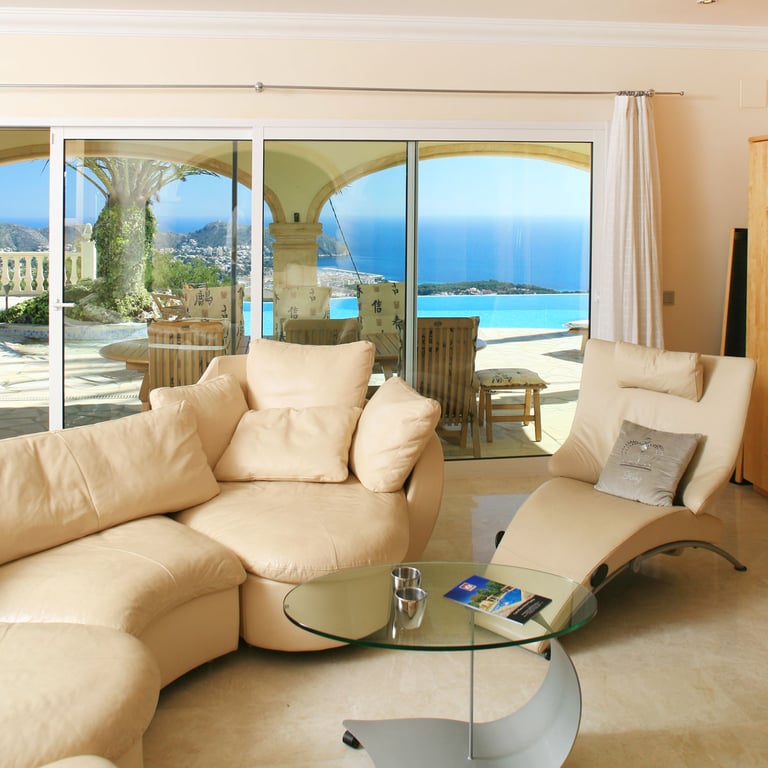 Luxe mediterrane villa met spectaculair zeezicht in Moraira
