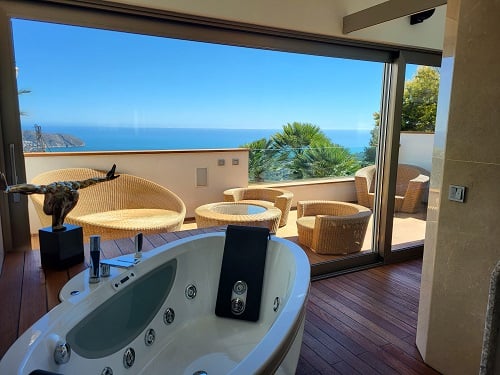 Luxe mediterrane villa met spectaculair zeezicht in Moraira