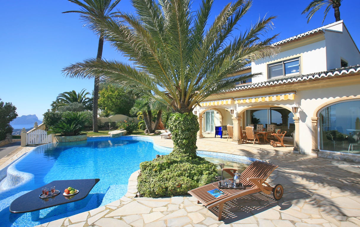 Luxe mediterrane villa met spectaculair zeezicht in Moraira