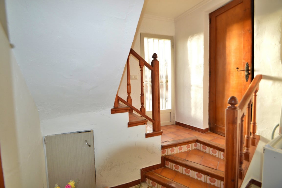 Ruime te renoveren villa vlakbij centrum in Javea