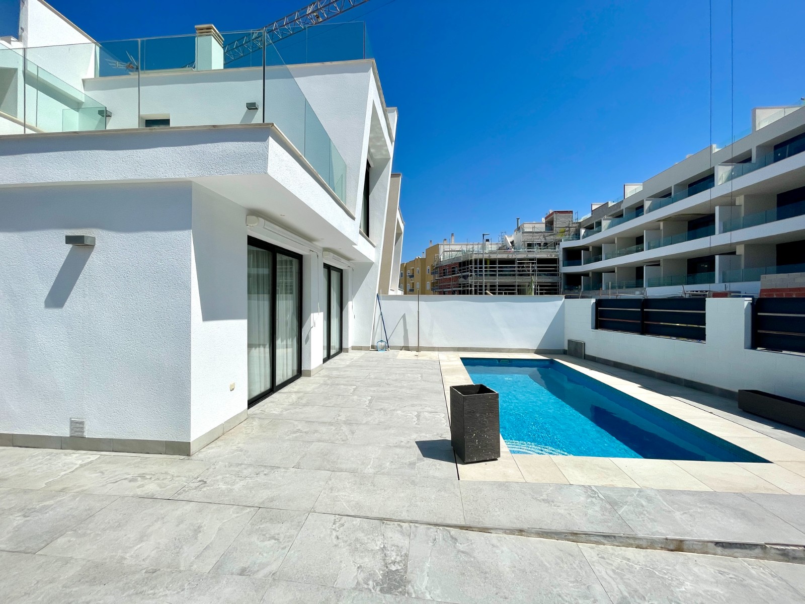 Exclusieve instapklare villa met privé zwembad in centrum Benijofar