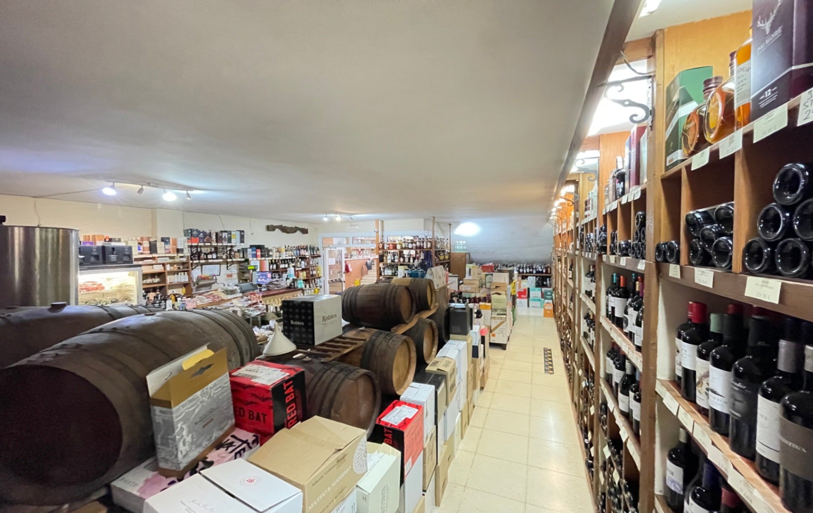 Unieke kans: complete wijnmakerij met 30 jaar reputatie in  — Moraira