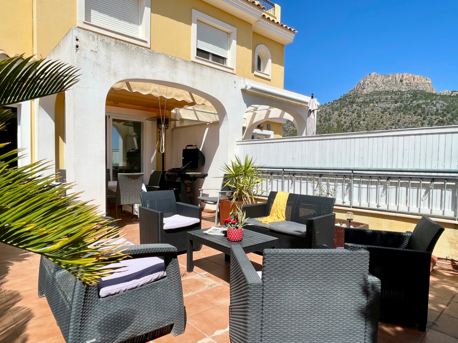 DP-81-CRES89-5 Spectaculaire bungalow met zeezicht in Calpe
