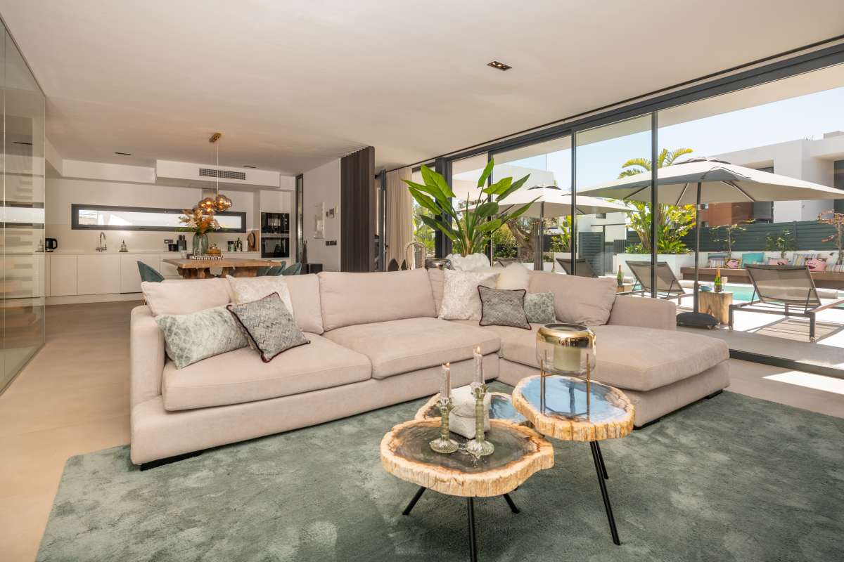DP-91-676921-11 Exclusieve luxe villa met privé gym en zeezicht in Ses Torres – Ibiza