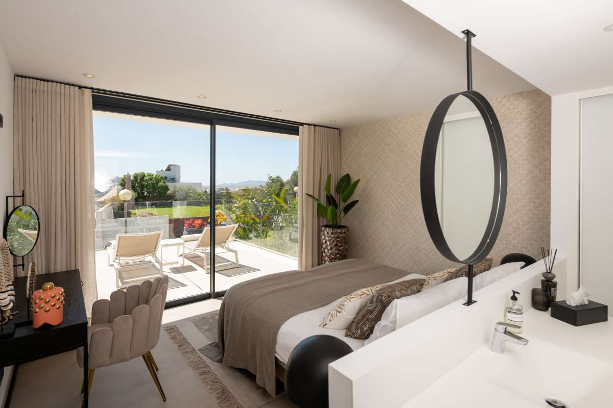 DP-91-676921-16 Exclusieve luxe villa met privé gym en zeezicht in Ses Torres – Ibiza