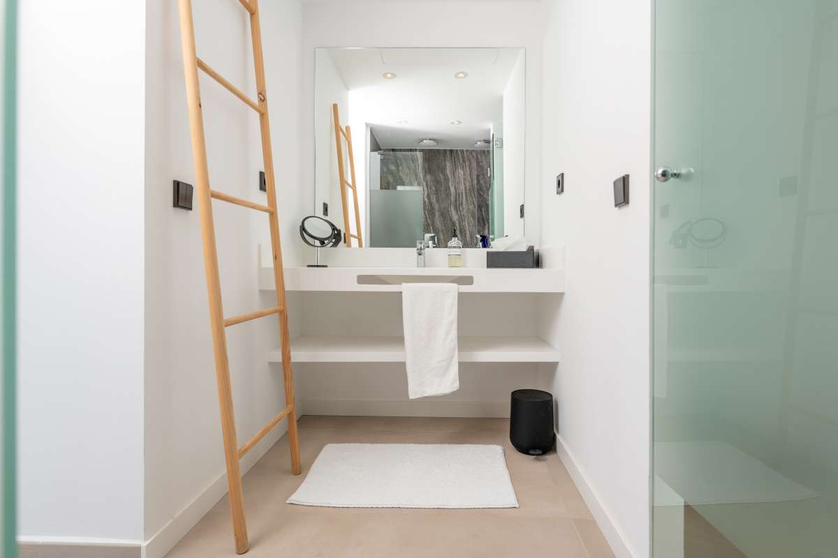 DP-91-676921-17 Exclusieve luxe villa met privé gym en zeezicht in Ses Torres – Ibiza