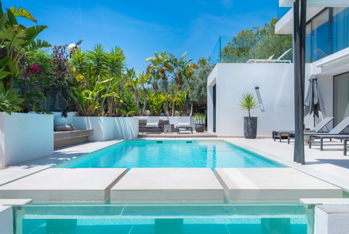 1170
