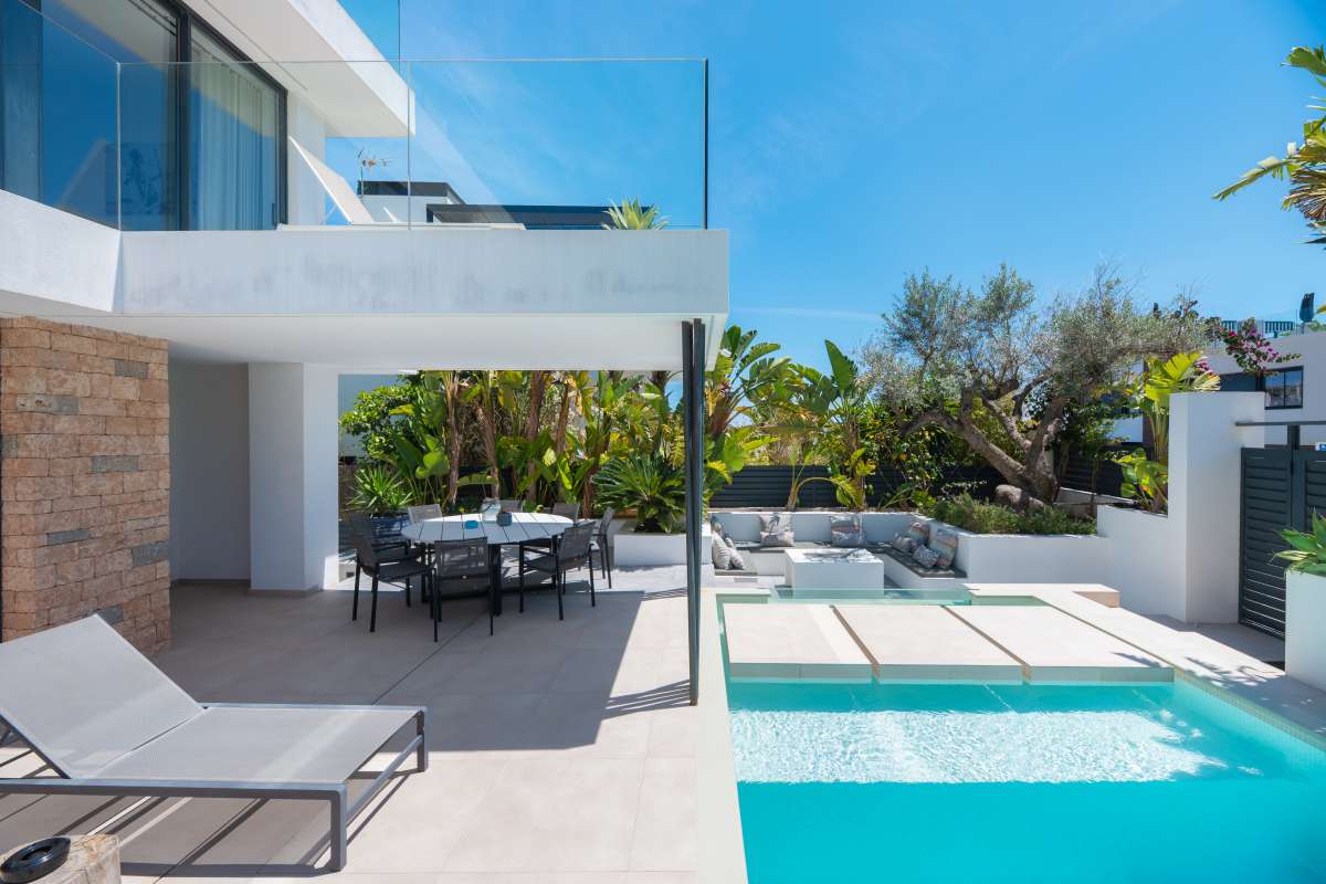 DP-91-676921-6 Exclusieve luxe villa met privé gym en zeezicht in Ses Torres – Ibiza