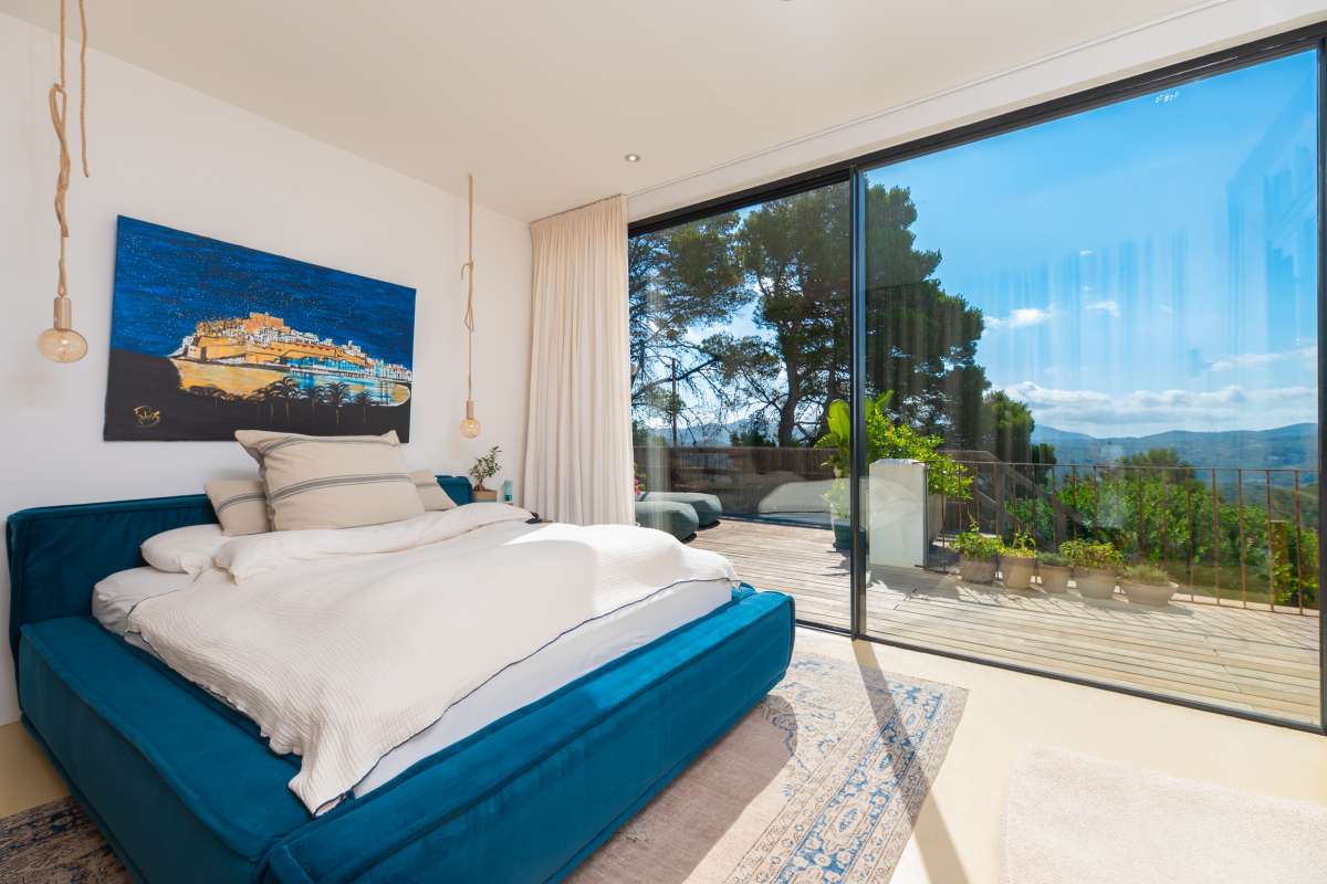 Karaktervolle villa met panoramisch zeezicht in Sant Miquel – Ibiza