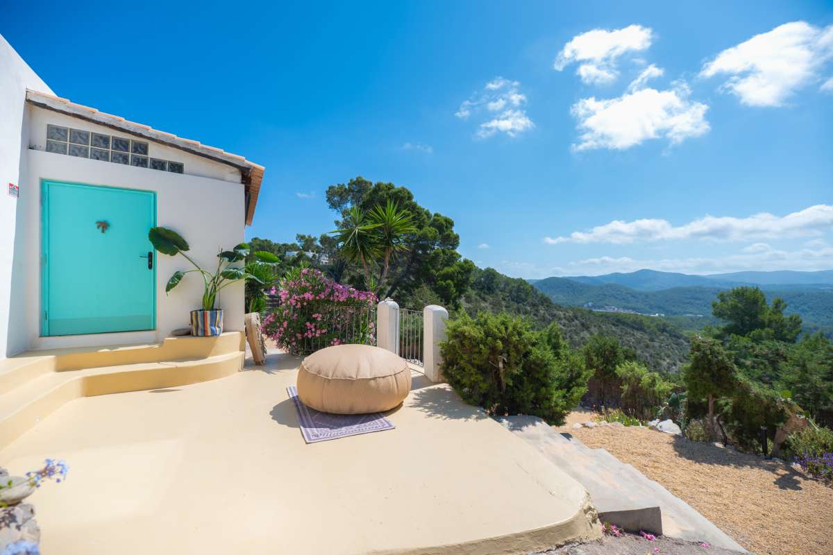 Karaktervolle villa met panoramisch zeezicht in Sant Miquel – Ibiza