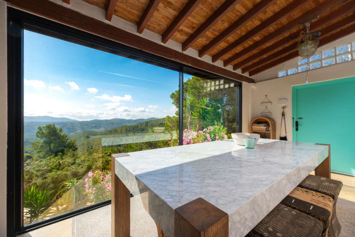 Karaktervolle villa met panoramisch zeezicht in Sant Miquel – Ibiza