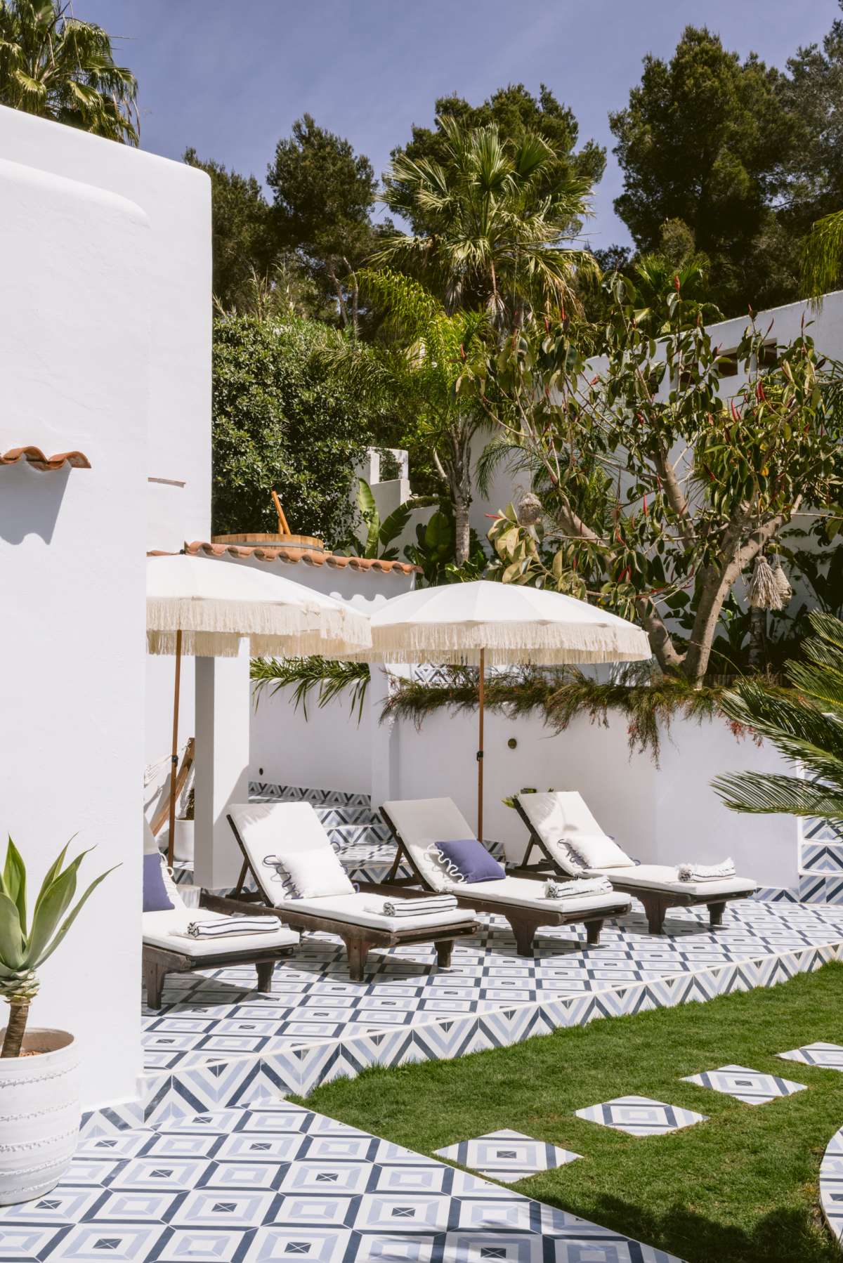 Gerenoveerde finca met zwembad en panoramisch uitzicht in Cala Llonga – Ibiza