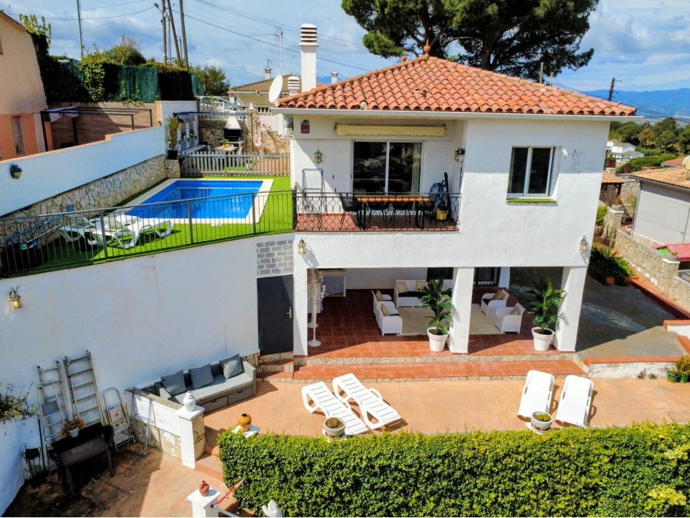 DP-96-MY02613-22 Villa te koop in Vidreres