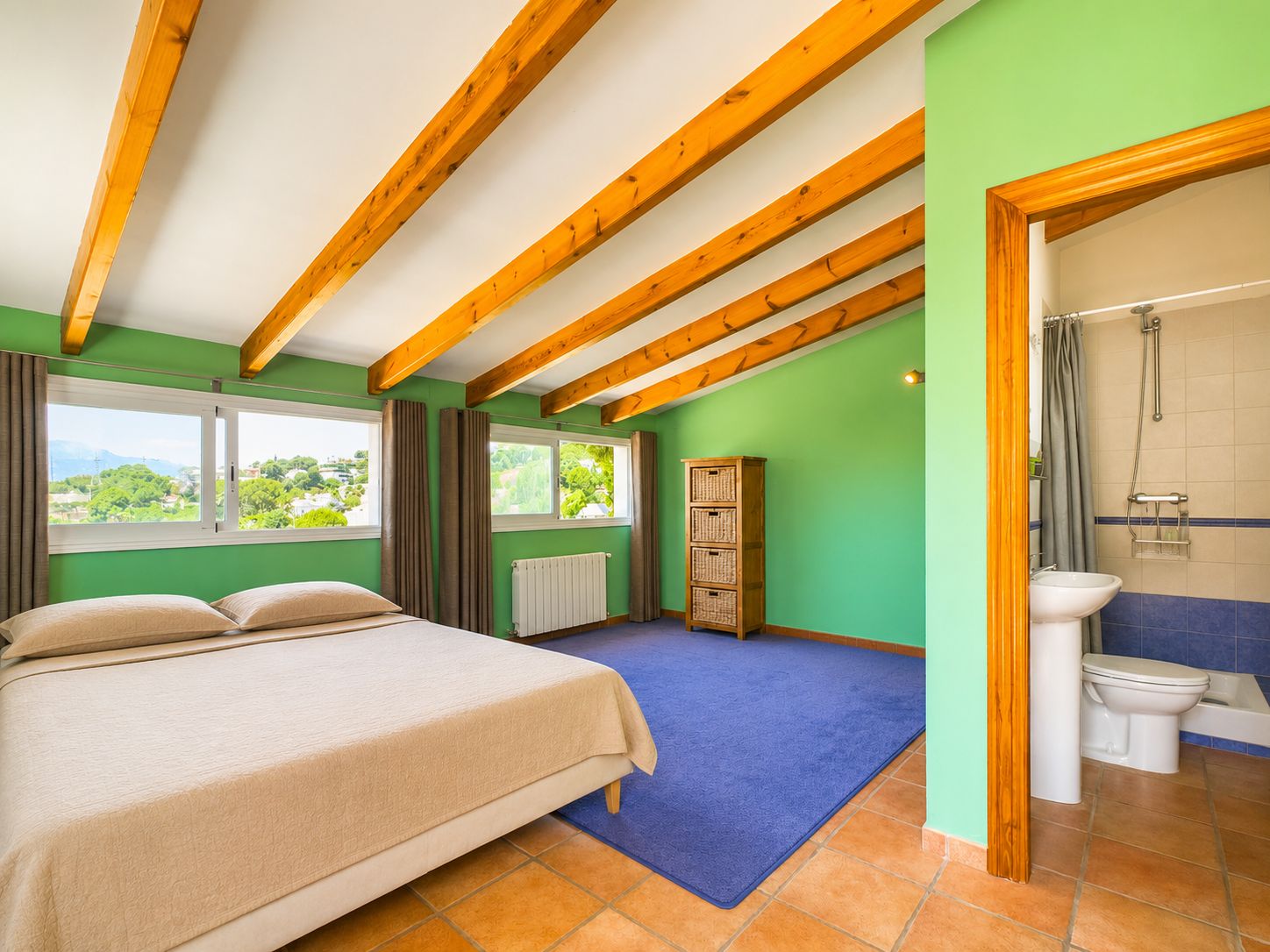 Instapklare villa met zeezicht en bergpanorama in Altea