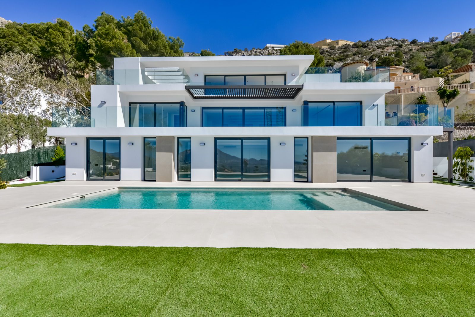 Moderne villa met panoramisch zeezicht in Altea Hills