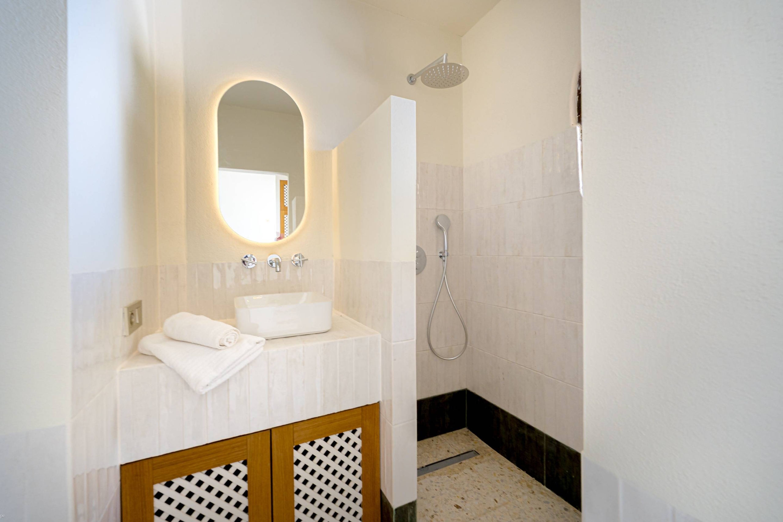 Gerenoveerde traditionele villa met privé zwembad en panoramisch zeezicht in Javea