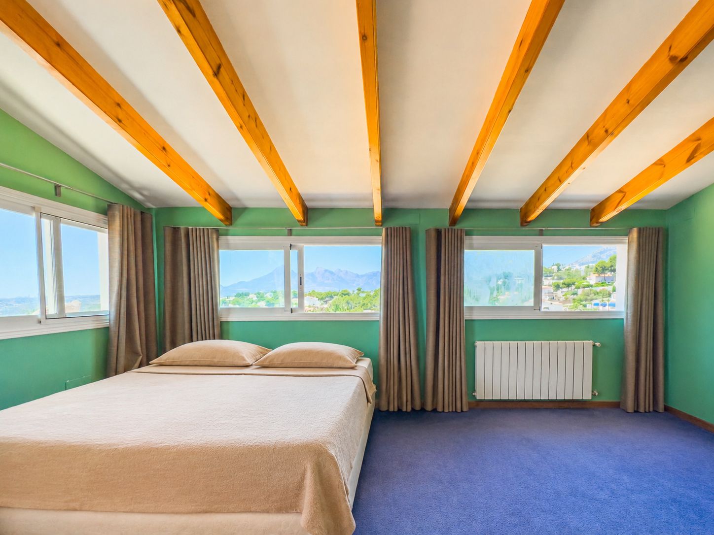 Instapklare villa met zeezicht en bergpanorama in Altea