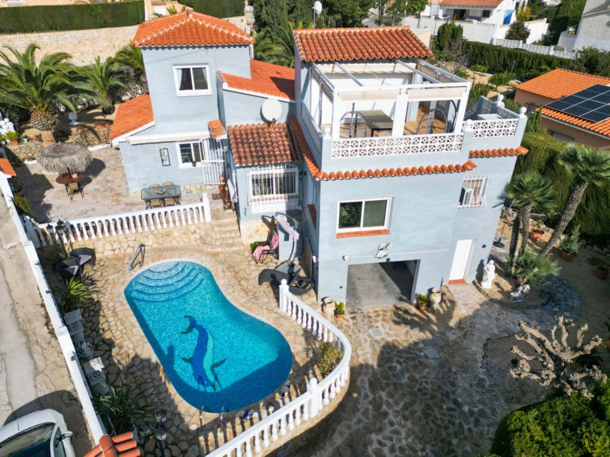 DP-07-R5297821-40 Villa met zeezicht te koop in Calpe