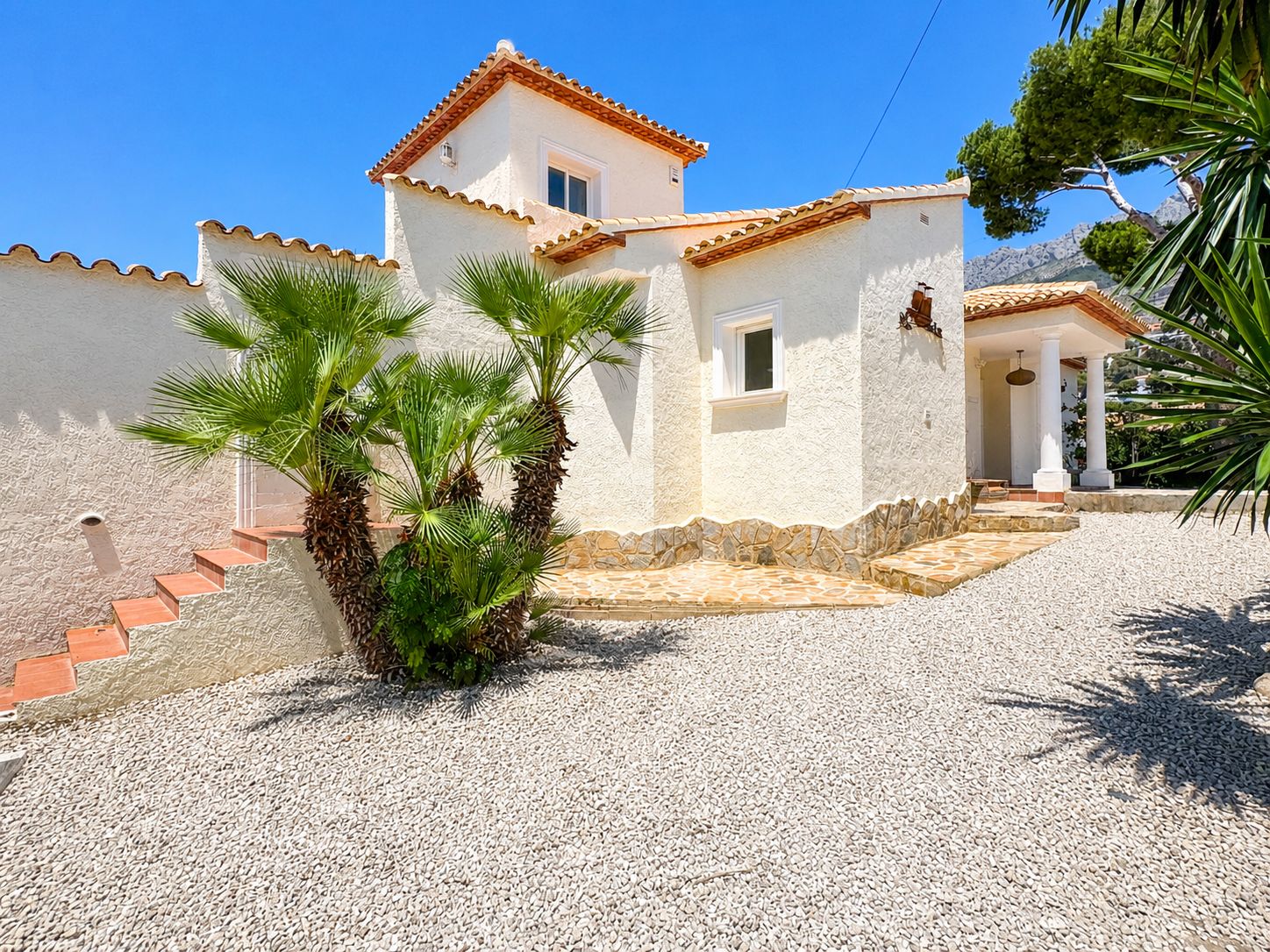 Instapklare villa met zeezicht en bergpanorama in Altea