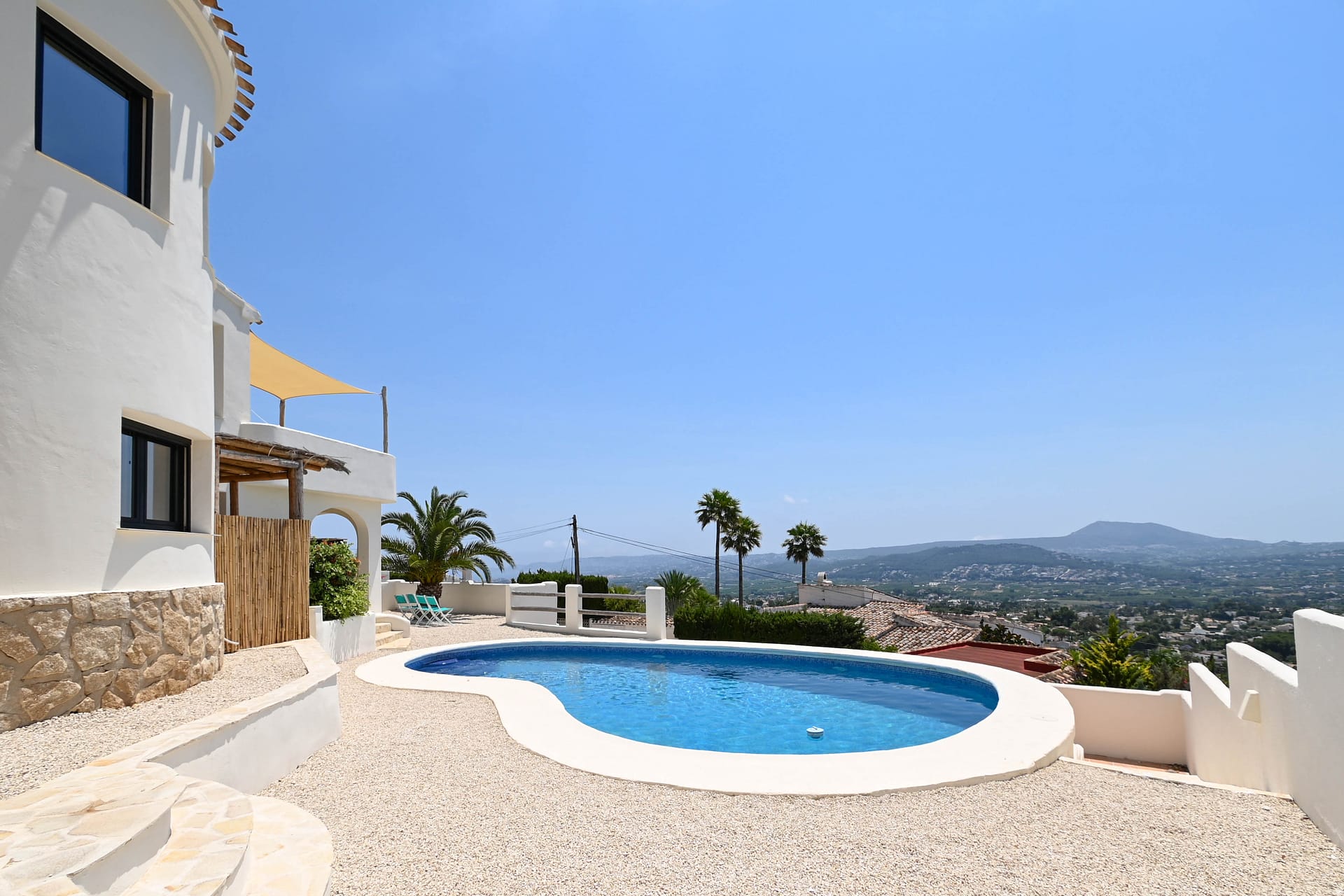 Spectaculaire mediterrane villa aan de voet van de Montgo in Javea