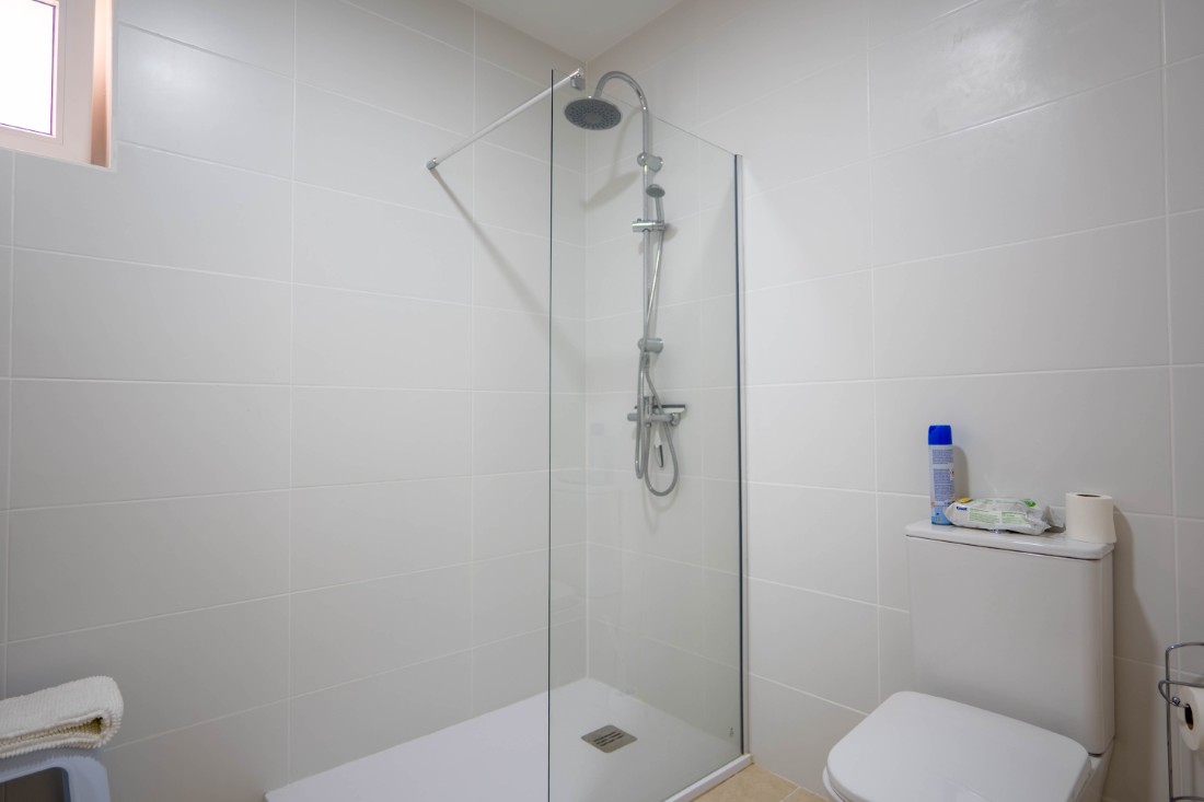Instapklare villa met privé zwembad en gastenverblijf in Moraira