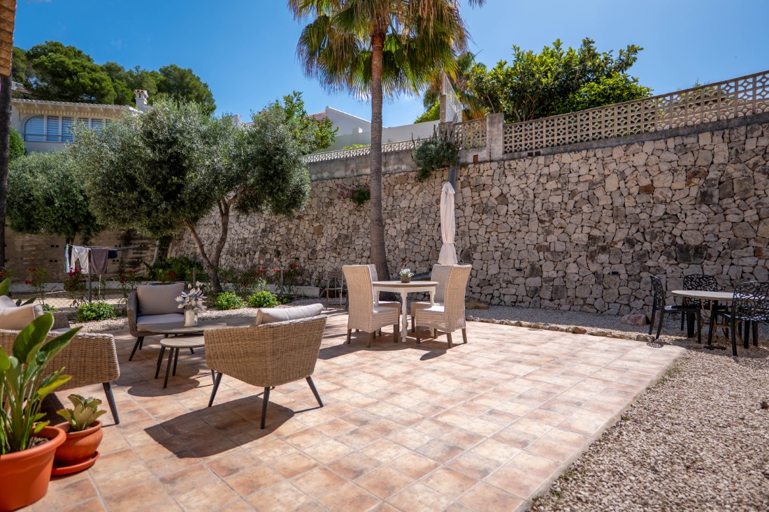 Instapklare villa met privé zwembad en gastenverblijf in Moraira