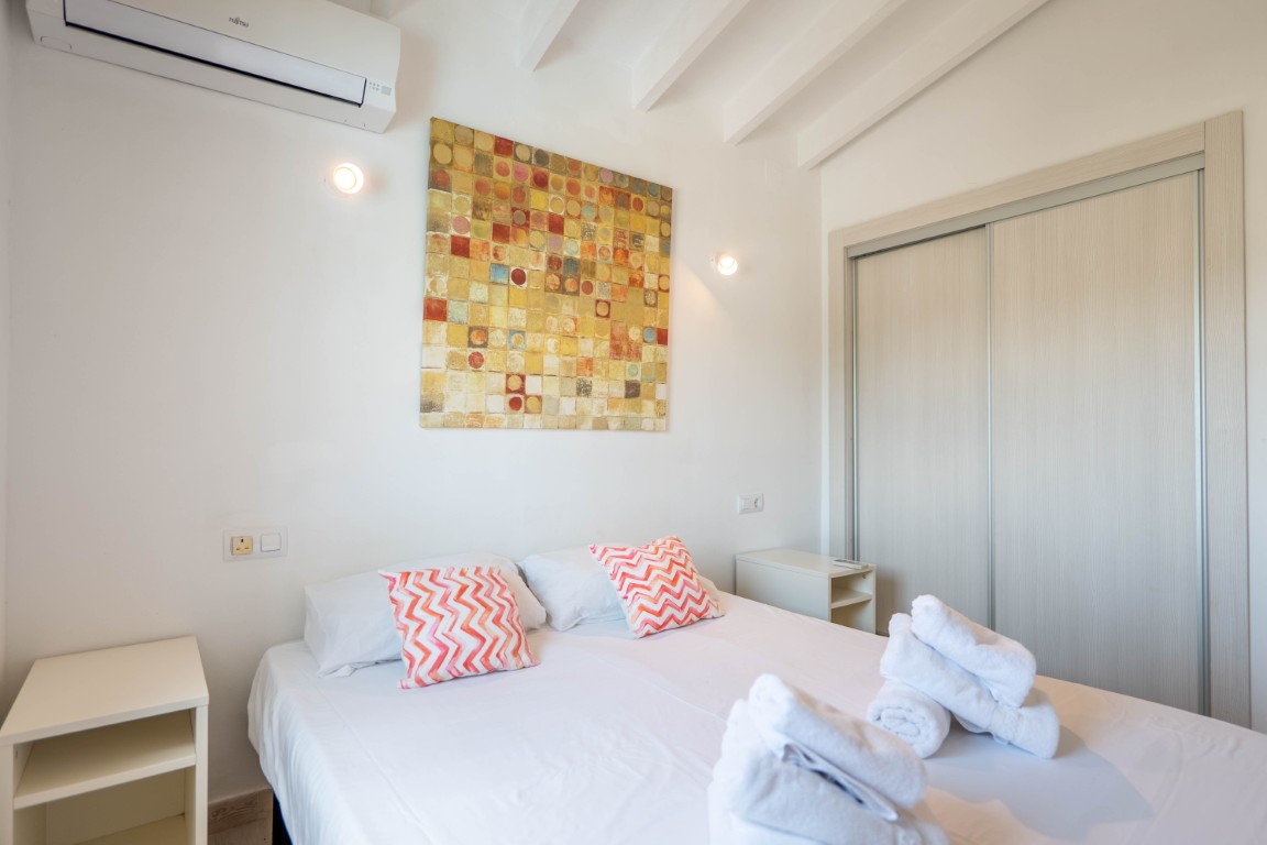 Prachtige gerenoveerde villa met privé zwembad en open zicht in Moraira