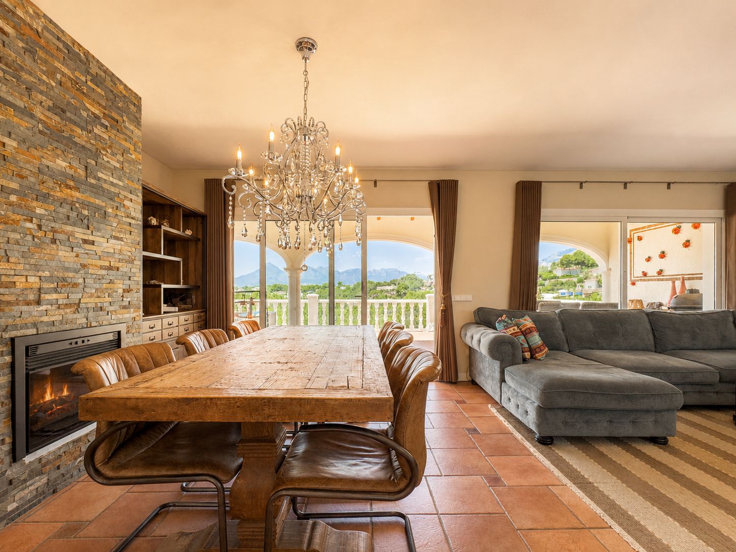 Instapklare villa met zeezicht en bergpanorama in Altea