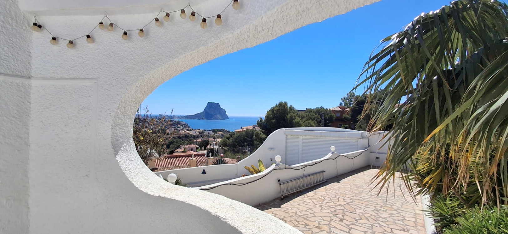Karakteristieke villa met prachtig zeezicht in Calpe